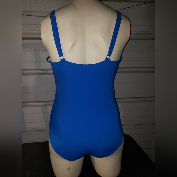 Plus Size 18 One Piece Royal blue swimsuit swimsuits for all swim 🏊‍♂️ sexy - Picture 5 of 7